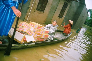 Bringing food to flood victims