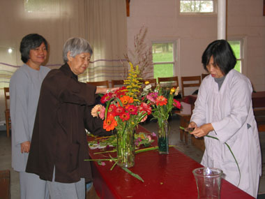Cô Ánh, cô Ngọc Dung, cô Cúc 